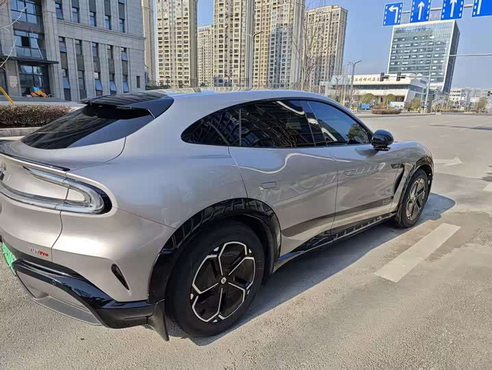 Фото 9 - Xiaomi YU7