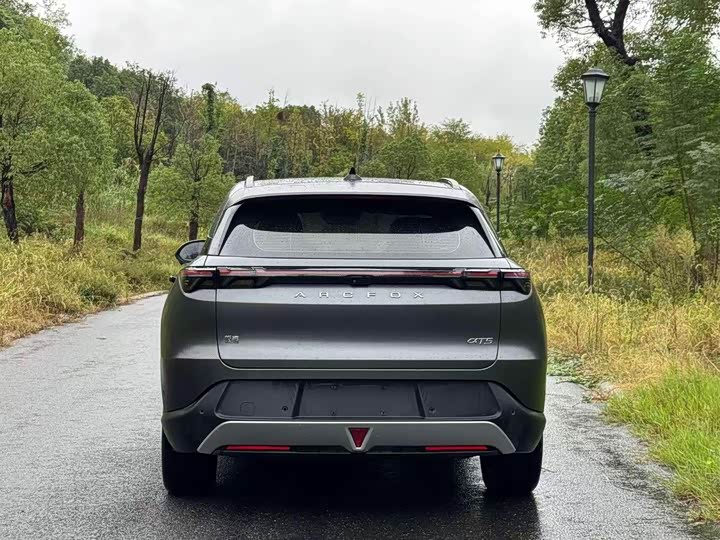 Фото 5 - BAIC Arcfox Alpha T5