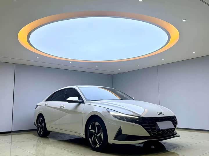 Фото 3 - Hyundai Elantra N line