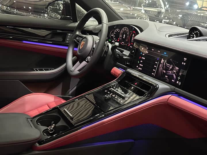 Фото 9 - Porsche Panamera