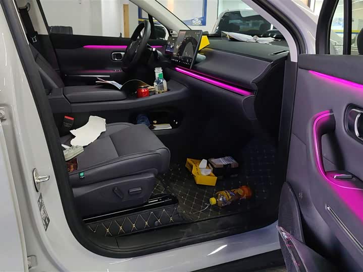 Фото 8 - Leapmotor C10