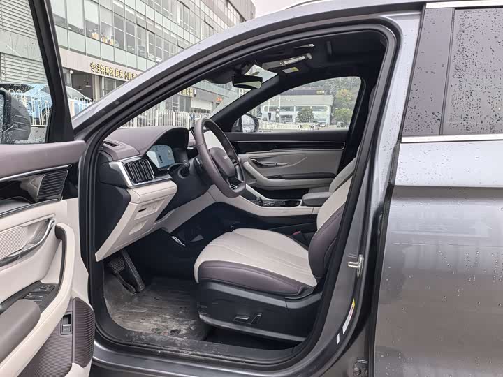 Фото 8 - BYD Song Plus Hybrid/EV