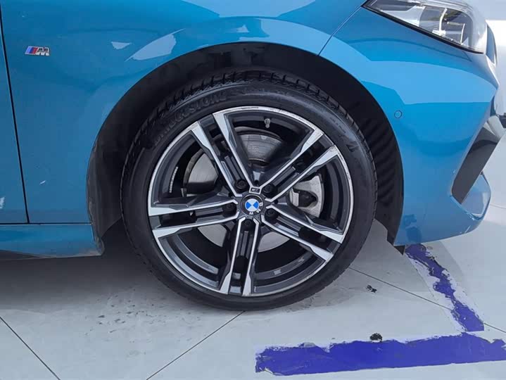 Фото 6 - BMW 2 Series