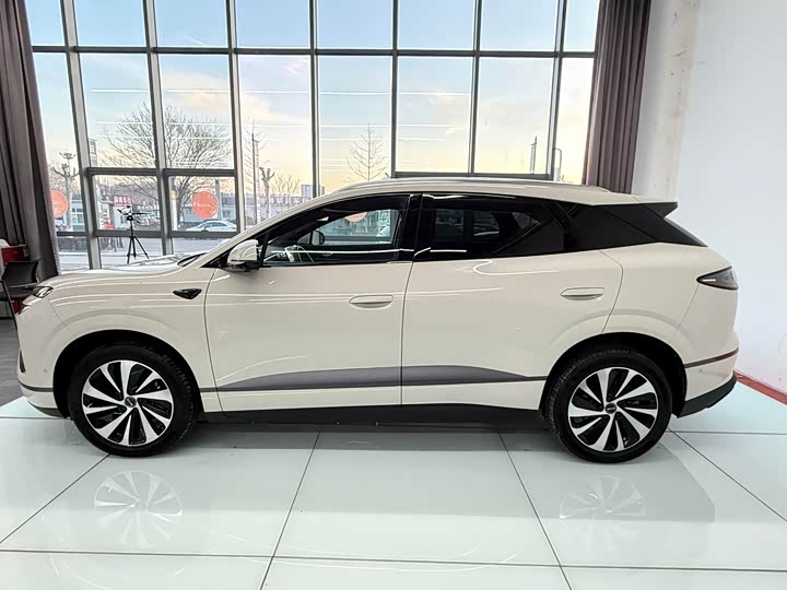 Фото 3 - BYD Sea Lion 06 Hybrid/EV