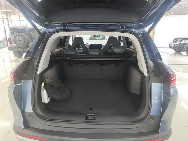 Фото 9 - BYD Sea Lion 07 DM-i Hybrid