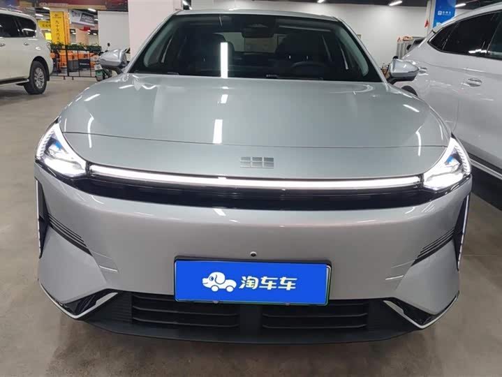 Фото 2 - Geely Galaxy L6