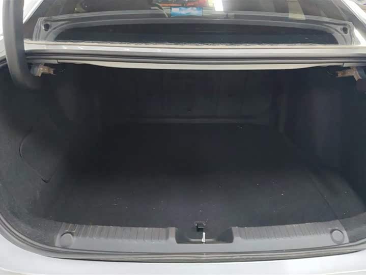 Фото 3 - Geely Galaxy L6