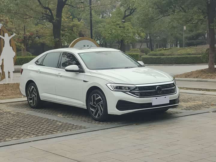 Фото 3 - Volkswagen Sagitar L