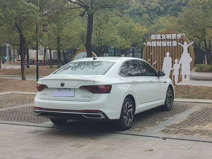 Фото 6 - Volkswagen Sagitar L