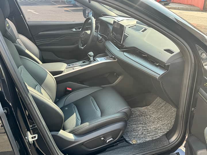 Фото 8 - Geely Preface