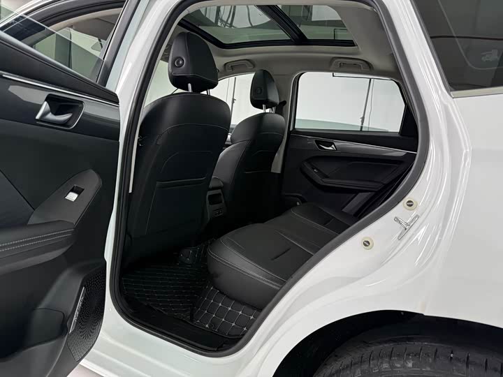 Фото 7 - Haval Jolion