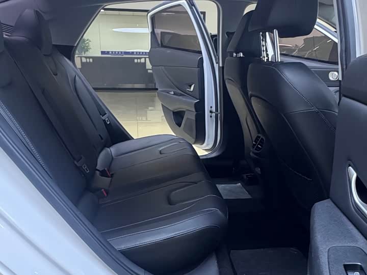 Фото 8 - Hyundai Elantra N line