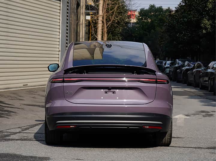 Фото 5 - Nio EC6