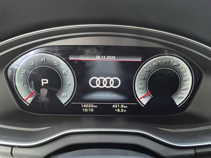 Фото 4 - Audi Q5L