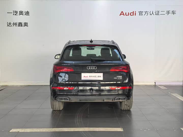 Фото 6 - Audi Q5L