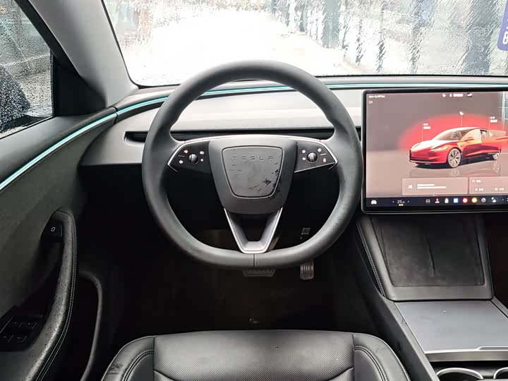 Фото 9 - Tesla Model 3