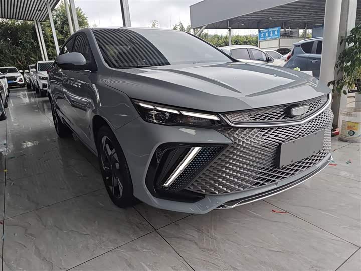 Фото 4 - Geely Emgrand L Hi·P Hybrid