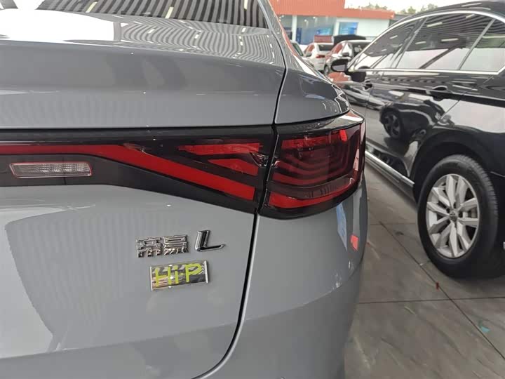 Фото 8 - Geely Emgrand L Hi·P Hybrid