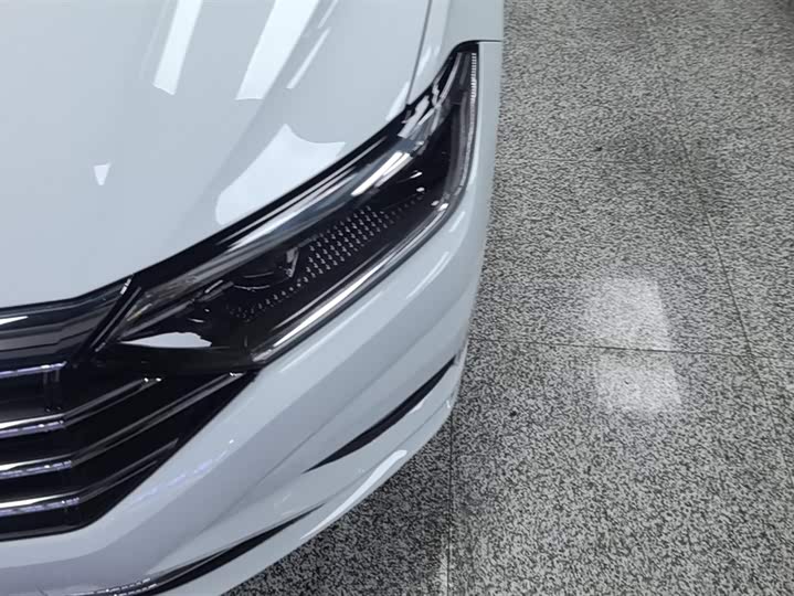 Фото 5 - Volkswagen Sagitar L