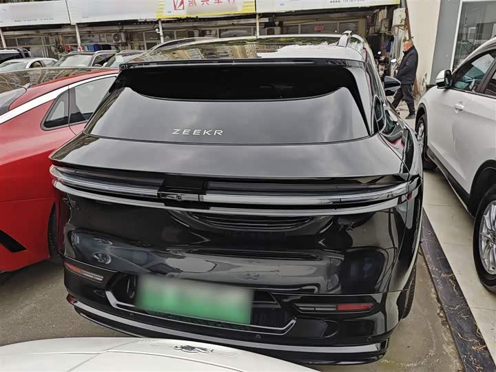 Фото 6 - Zeekr 7X