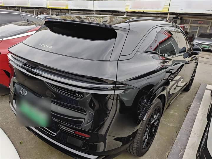 Фото 7 - Zeekr 7X