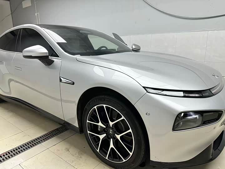 Фото 7 - XPeng P7