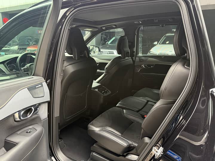 Фото 5 - Volvo XC90