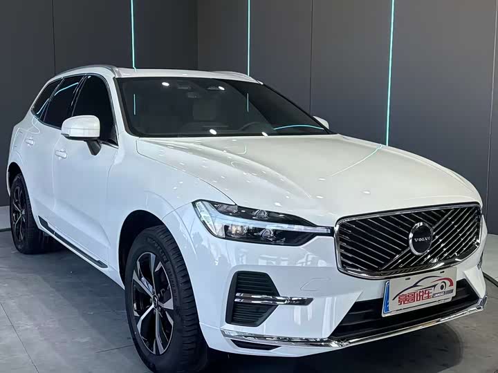Фото 3 - Volvo XC60