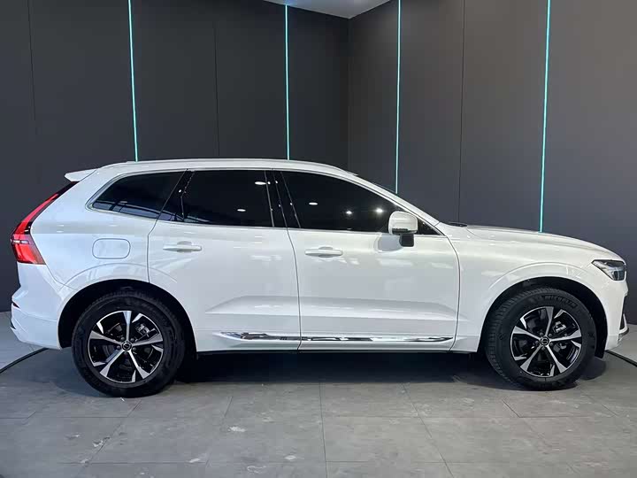 Фото 5 - Volvo XC60