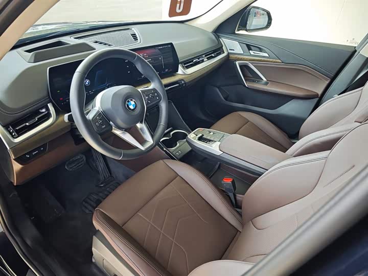 Фото 8 - BMW X1
