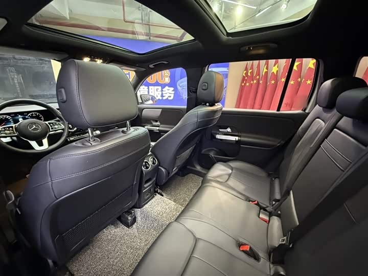 Фото 6 - Mercedes-Benz GLB-Class