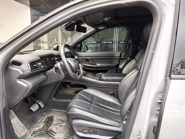 Фото 6 - Nio ES8