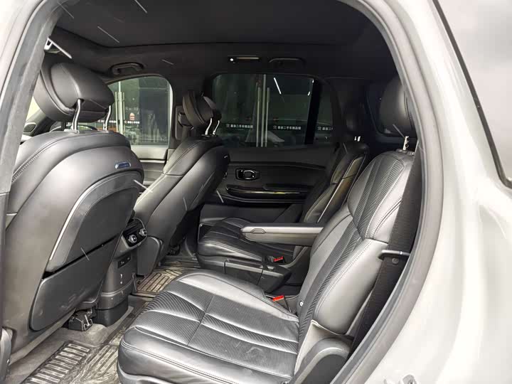 Фото 7 - Nio ES8