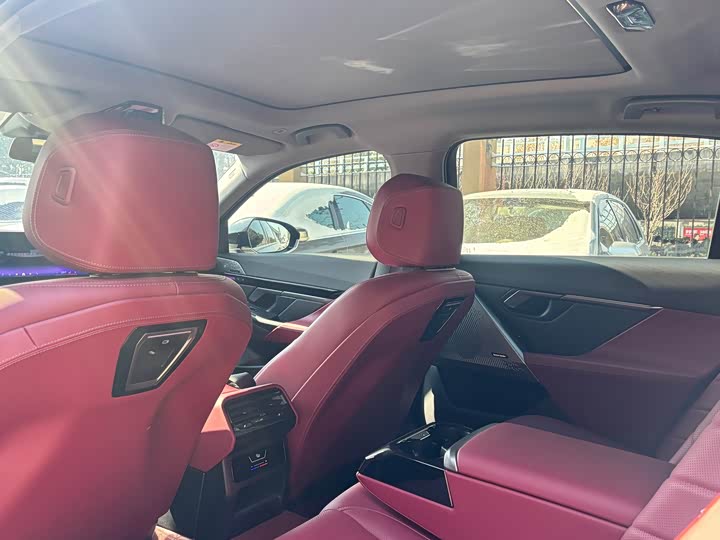 Фото 6 - BMW 5 Series