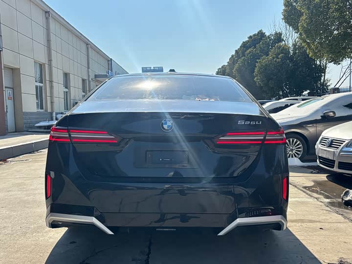 Фото 8 - BMW 5 Series