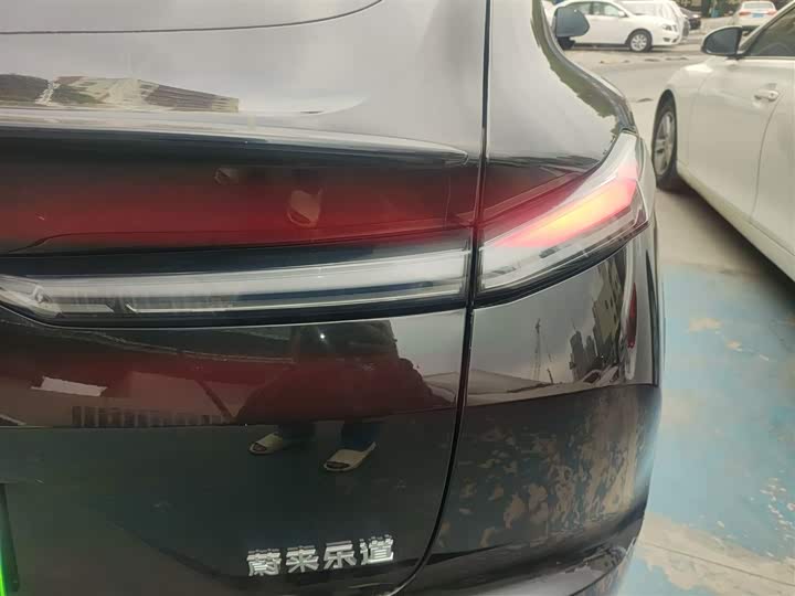 Фото 8 - Nio Onvo L60