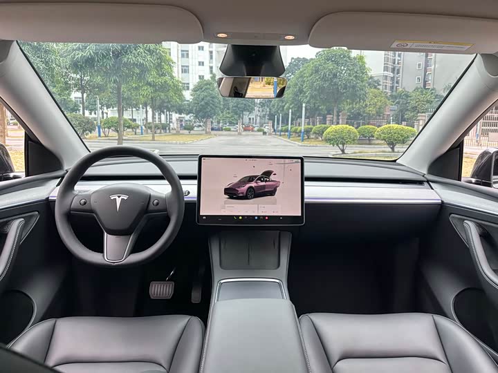 Фото 9 - Tesla Model Y