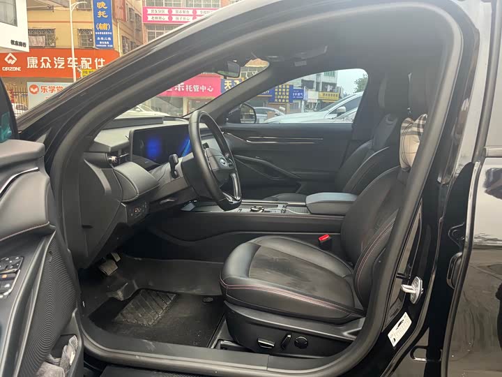 Фото 2 - Ford Mondeo