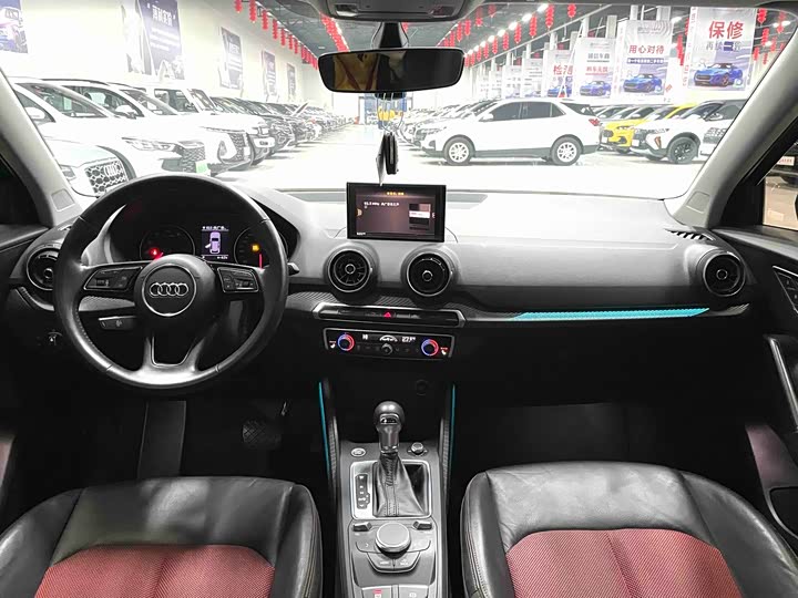 Фото 6 - Audi Q2L