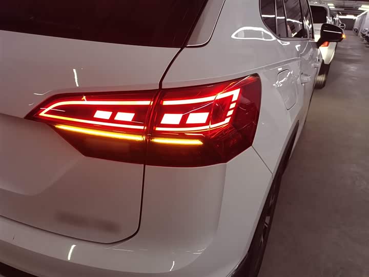 Фото 8 - Volkswagen Tayron