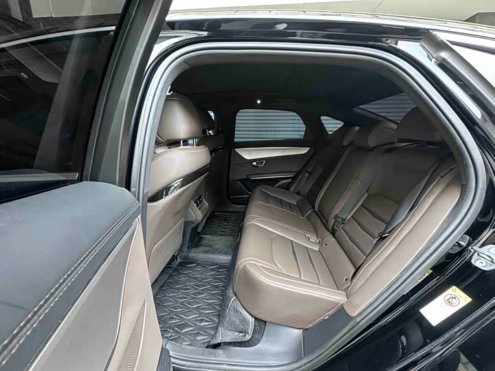 Фото 7 - BYD Han