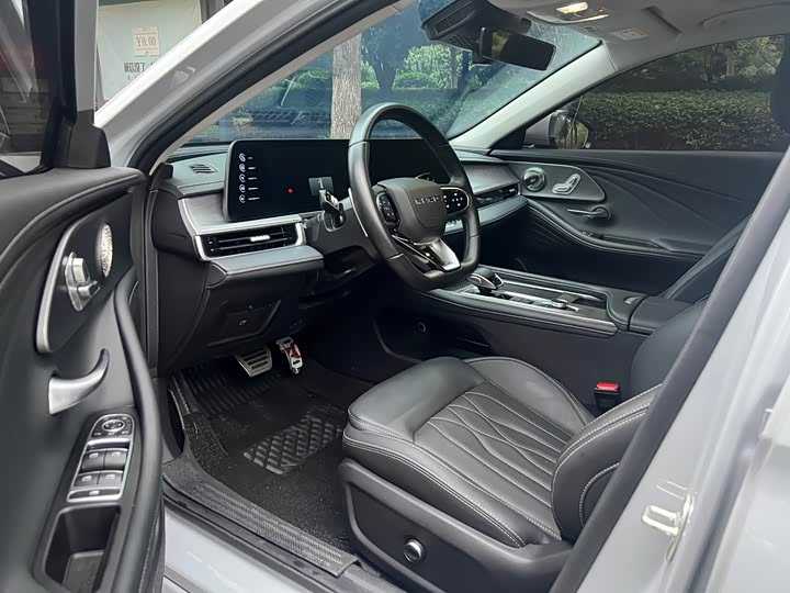 Фото 7 - Chery Arrizo 8