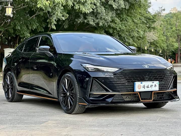 Фото 3 - Changan UNI-V