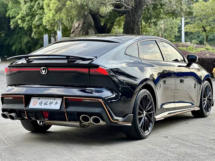 Фото 7 - Changan UNI-V