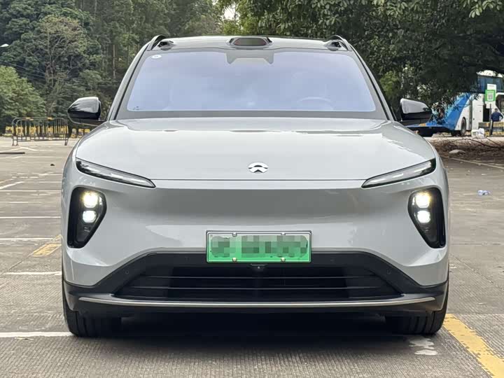 Фото 2 - Nio ES6