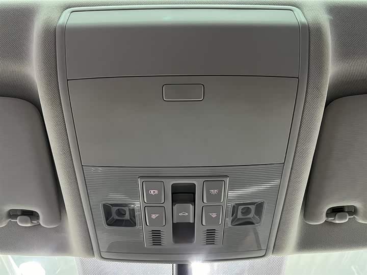 Фото 8 - Volkswagen Lamando L