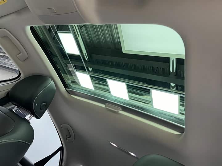 Фото 9 - Volkswagen Lamando L