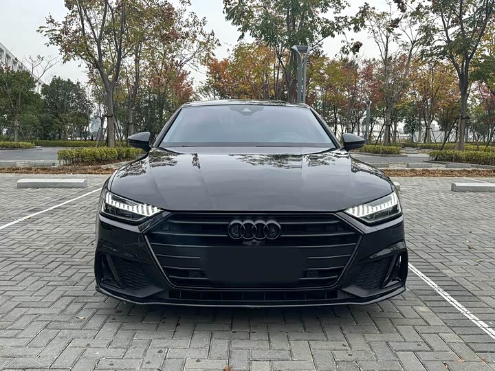 Фото 2 - Audi A7