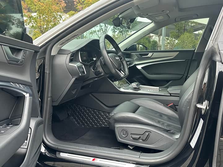 Фото 6 - Audi A7