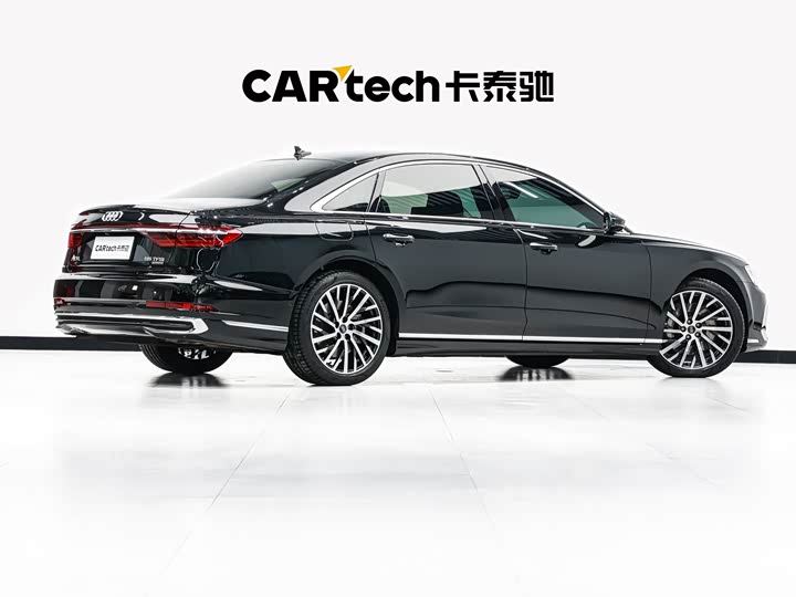 Фото 4 - Audi A8